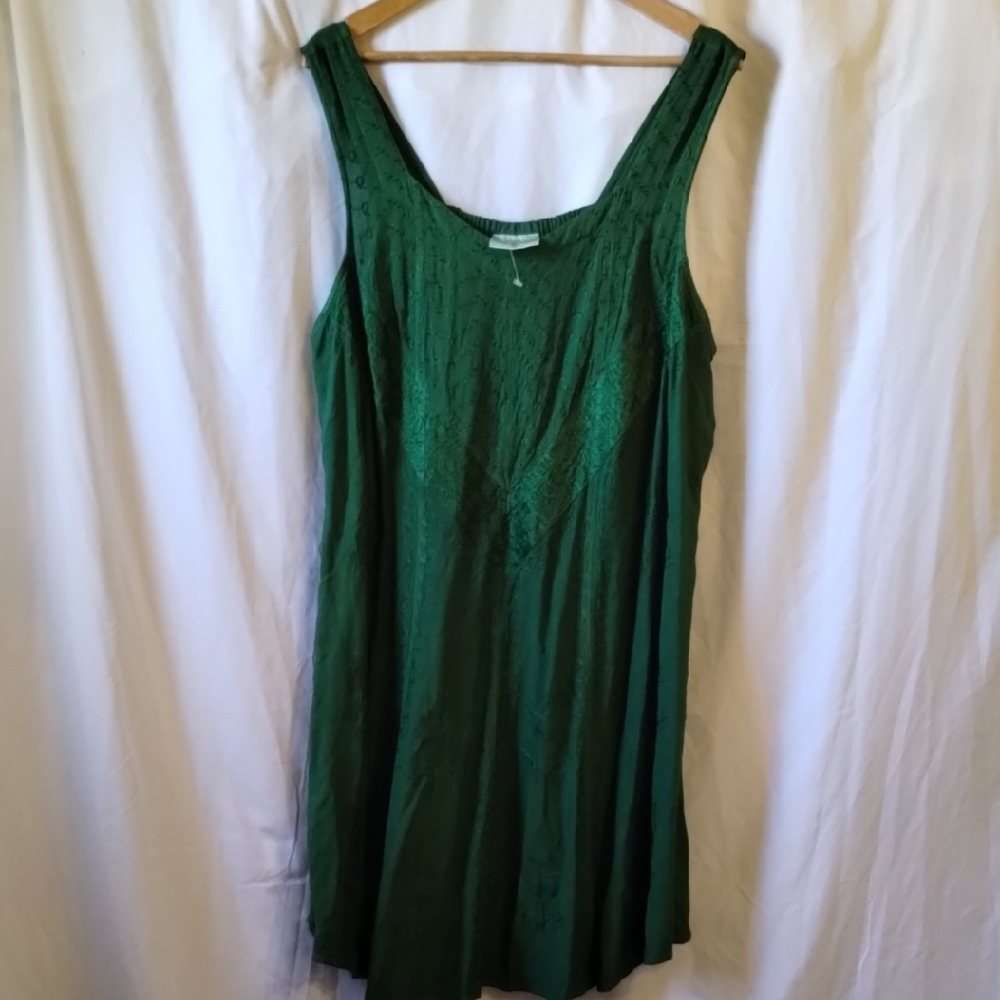 Green Sleeveless Dress